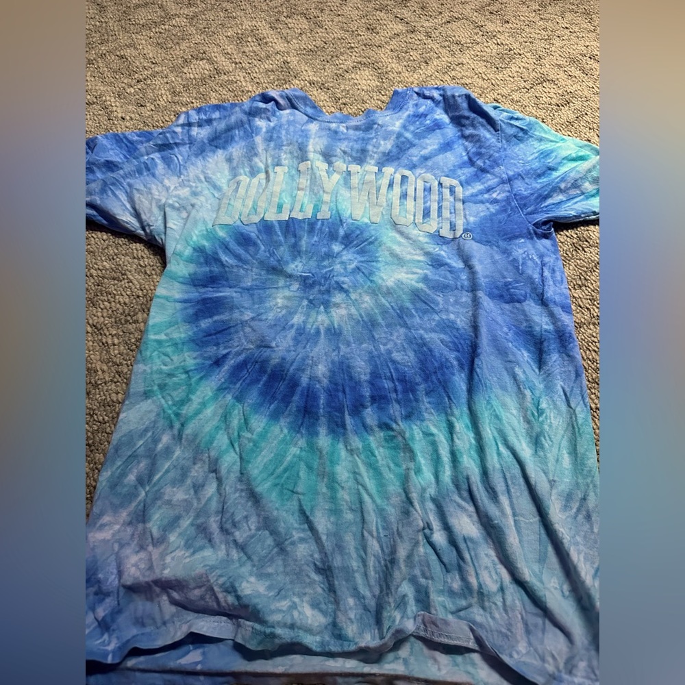 dollywood t shirt
